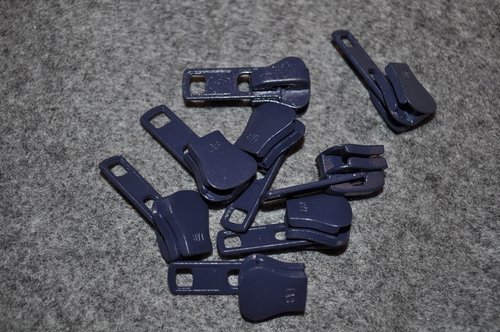 Schieber/Zipper 8 mm Reißverschluss dunkelblau