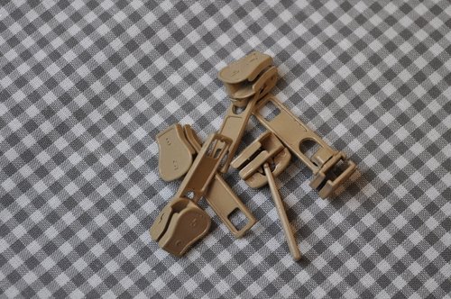 Schieber/Zipper 5 mm grob Reißverschluss hellbraun