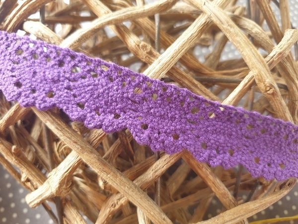 Baumwoll Spitze 25mm lila